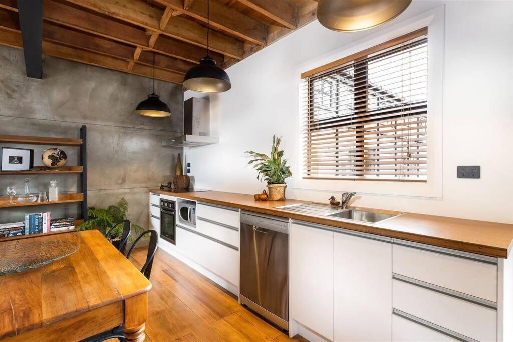 Apartment 4 - Haddin Court - Chic Ny Loft Style Blenheim Buitenkant foto